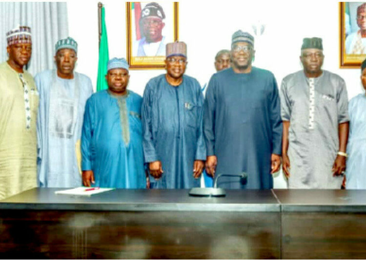 L- R: Dr Yusuf Manjo( director of Finance), Alh Yusuf  Abdullahi Jubril ( director of Administration), Dr Ghali Alaaya, Alh Saadu Salahu( senior adviser/ counselor); President General of Gamji Members Association(GAMA),  Alh Tunde Akanbi, Governor AbdulRahman AbdulRazaq; Engr. Usman Jibril( deputy president general), Alh Abdullahi Olesin( director of Publicity) and Lawyer H.O Buhari( legal adviser) when the leadership of GAMA paid a courtesy visit to  the Governor at Ahmadu Bello House, Ilorin, Kwara State .
