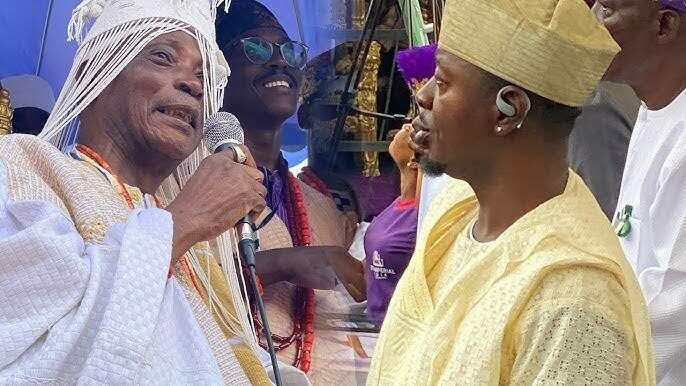 Oyo Lawmaker Defends Taye Currency Over Controversial Song At Olubadan Coronation 1 lawmaker at Olubadan coronation