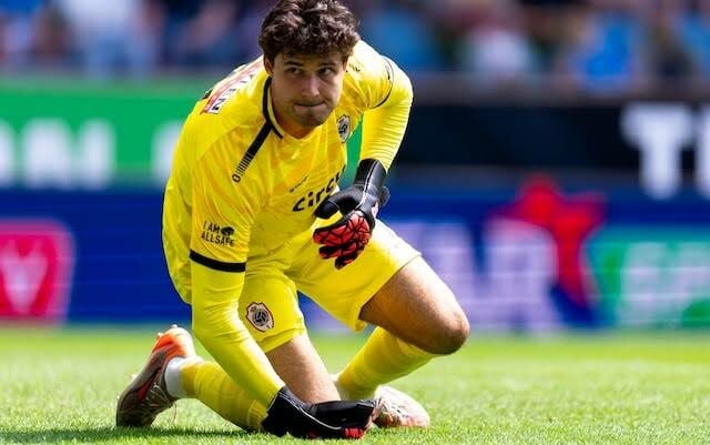 Man Utd Agree Deal To Sign Lammens From Royal Antwerp