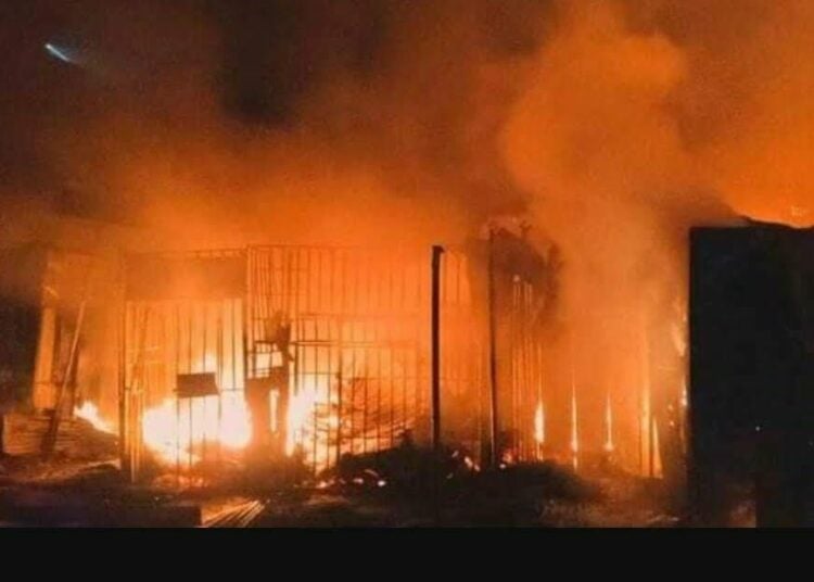 Fire Destroys 14 Shops