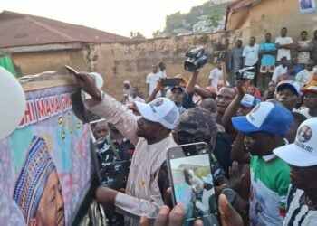 2027: Cheers As Nasarawa Governorship Aspirant Unveils Campaign Billboard