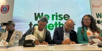 Ibom Air Signs N200m Sponsorship Deal With Akwa United