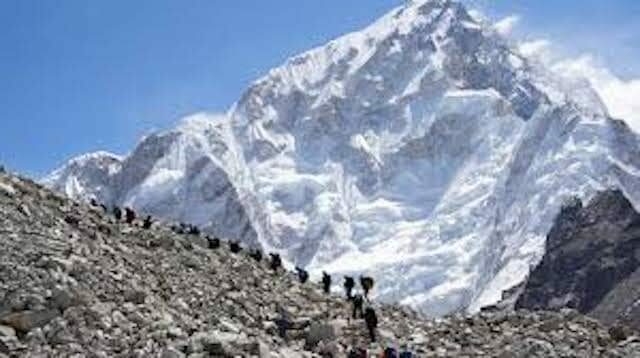 Hundreds Rescued After Blizzard Traps Trekkers Near Mount Everest 1 IMG 20251005 WA0002