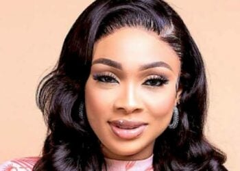 Benita Onyiuke Wins Best Nollywood Drama Series Award