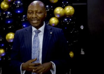 Parallex Bank CEO Olufemi Bakre Honoured At UNILAG Anniversary