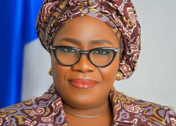 C’River First Lady Distributes 400 Smokeless Stoves To Women
