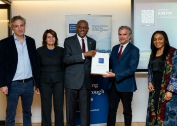 Cardoso Reaffirms ‘Stability First, Then Growth’ Approach At London Business School Dialogue