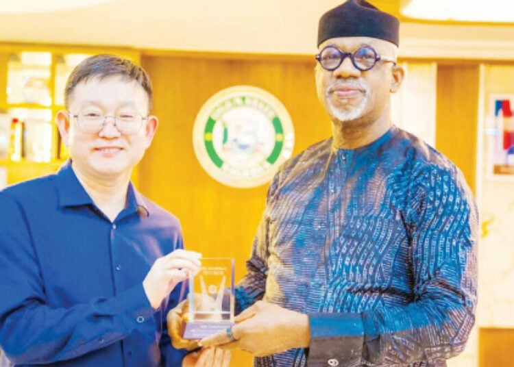 L-R: CCETEC chairman, Mr Guo Xianda and Ogun State governor, Prince Dapo Abiodun, during a courtesy visit to the State Secretariat, Oke Mosan, Abeokuta, on Friday. PHOTO BY OGUN STATE GOVT HOUSE