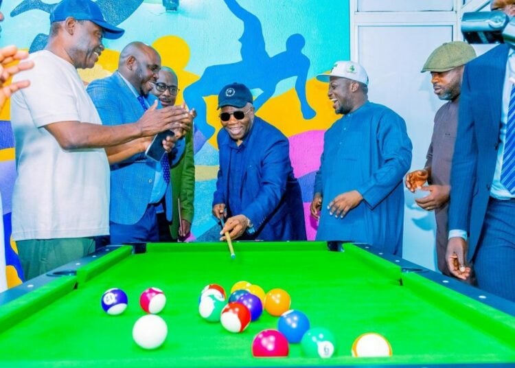 Akpabio Inspires Young Progressives At APC Youth House