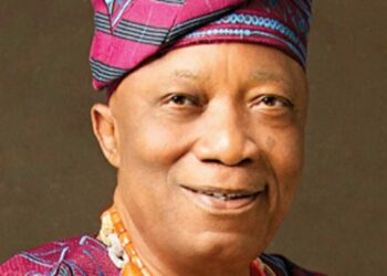 Adebutu Donates N4bn To 3 LGs, Country Home For Devt