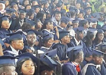 143 Graduating Students Of Bowen University Bag First Class