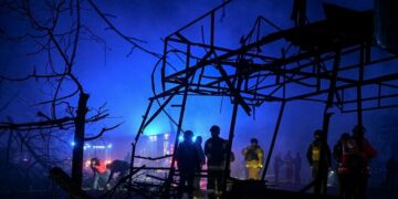 5 Die As Russian Glide Bomb Hits Southern Ukraine