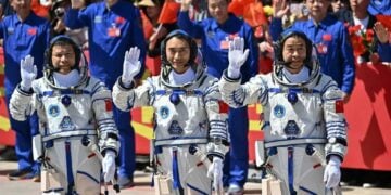 Golden Dome 3 Chinese Astronauts Stranded After Space Debris Hits Return Capsule