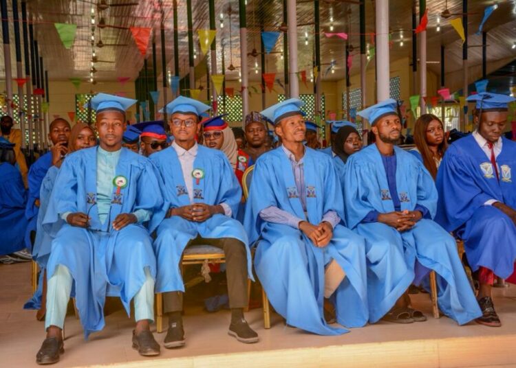 205 Bag First Class At UNIMAID’s 25th Convocation 1 G63hiZWXkAAHQN7