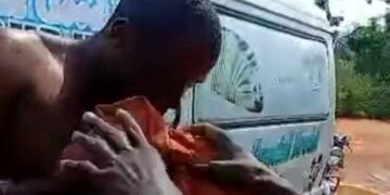 Man Kicks As Police Arrest Brutalised Sibling, Free Suspected Attackers In Oyo