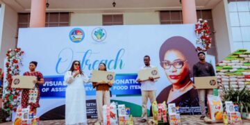 Bello Matawalle Delta First Lady Gives Scholarships To Visually Impaired Students