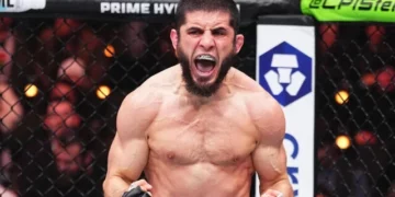 Simon Makhachev Dominates Della Maddalena In UFC Win