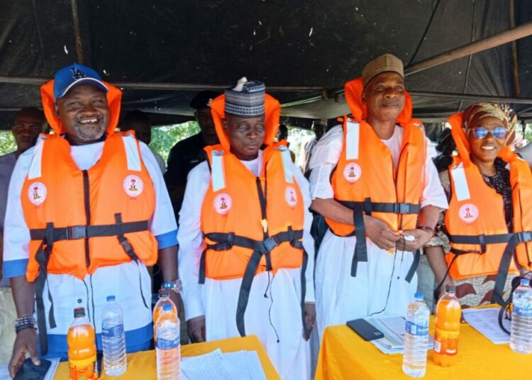 Kwara Gov't Distributes 2,500 Life Jackets To Riverine Communities 1 Kwara Govt Distributes 2500 Life Jackets To Riverine Communities