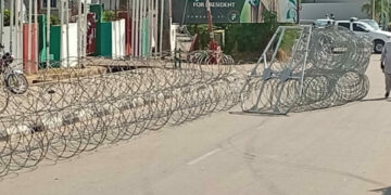 JUST-IN: Police Seal PDP National Secretariat