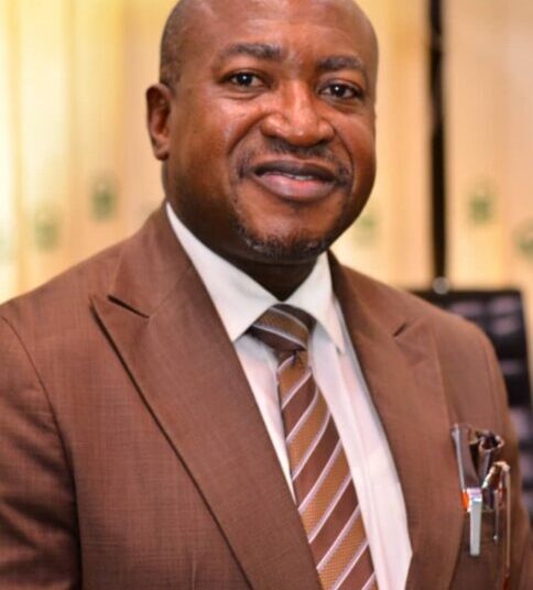 JUST-IN: Yakubu Gowon Varsity Appoints Prof Fawehinmi As New Vice Chancellor 1 Professor Hakeem Babatunde Fawehinmi