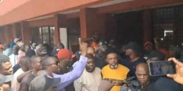 JUST-IN: Protest Erupts At PDP National Secretariat As Party Crisis Deepens