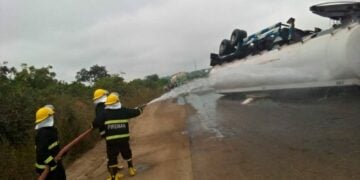 Firefighters Avert Disaster As Petrol Tanker Tumbles In Kwara