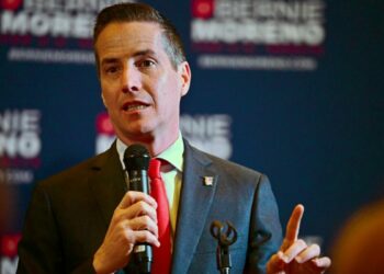 US Lawmaker Proposes Law To Scrap Dual Citizenship