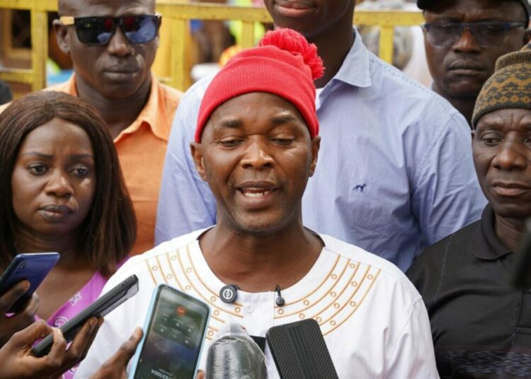JUST-IN: Aftermath Of 'Coup', Tinubu Okays Security For Guinea-Bissau Opposition Leader Da Costa 1 23/11/2025 BISSAU, Nov. 24, 2025 -- Independent presidential candidate Fernando Dias da Costa speaks to voters at a polling station in Mansoa, Oio Region, Guinea-Bissau, Nov. 23, 2025. Guinea-Bissau on Sunday launched its presidential and legislative elections, with more than 960,000 registered voters set to choose a new head of state and 102 members of the National People's Assembly.
POLITICA
Europa Press/Contacto/Si Yuan