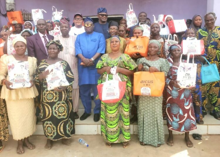 Oyo Agency Distributes Foodstuffs, Cash Gifts To 10,000 Widows, Others 1 Oyo Agency Distributes Foodstuffs Cash Gifts To 10000 Widows Others