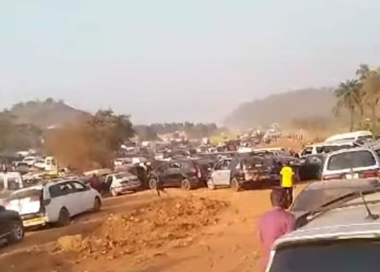 FRSC Deploys More Officers, Tow Trucks To Clear Abuja-Lokoja Road Gridlock 1 WhatsApp Image 2025 12 21 at 15.49.17