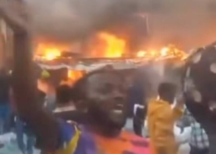 Panic As Fire Engulfs Popular Market In Lagos 1 WhatsApp Image 2025 12 30 at 21.15.20