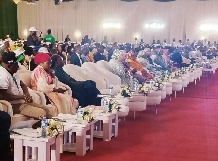 Federal Government Awards N350m To 12 Outstanding Teachers 1 Award Teachers