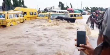 Jigawa Government Distributes Flood Control Tools To 15 Riverine Communities 3 Commuters Stranded As Flooding Triggers Traffic Gridlock On Major Lagos Roads