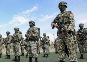 Iran’s Army Vows To Defend National Interests After US Backs Protesters