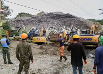 4 Dead, Dozens Missing As Landfill Collapses In Philippines