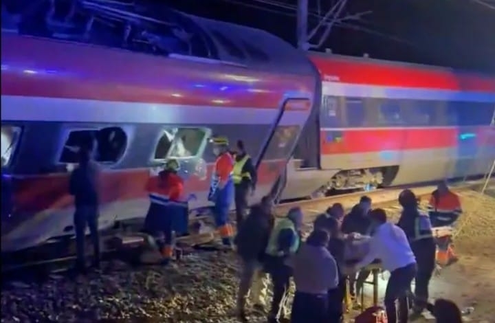 ‘Night Of Deep Pain’ In Spain As 2 High-speed Trains Collide, Kill 21 1 Spain accidents