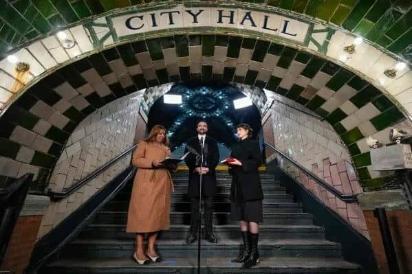 Democrat Zohran Mamdani Sworn In as New York’s First Muslim Mayor 1 Zohran Mamdani Sworn In as New Yorks First Muslim Mayor