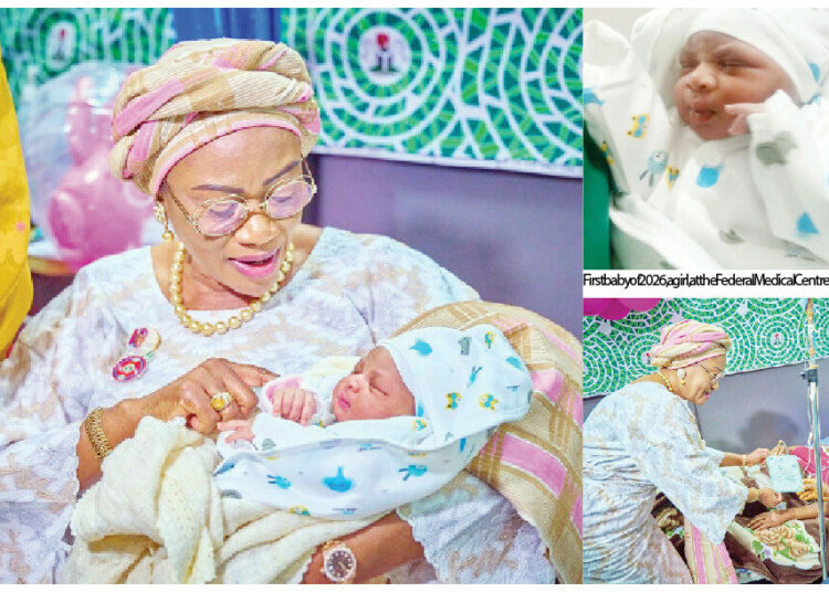 First Lady, Senator Oluremi Tinubu, welcoming the first baby of 2026, a girl, born at 12am  on Thursday and weighing 3.42kg,  at the Federal Medical Centre, Jabi, Abuja, yesterday.