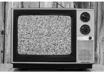 Black/White Television: Displaced By Technology