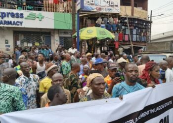 Commotion As Police Disperse Protesting Lagos Residents