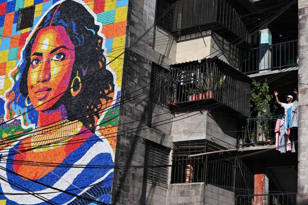Artist Completes World’s Tallest Mural In El Salvador