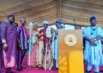 Despite Alaafin’s Protest, Makinde Elevates Alago-Oja, 13 Other Oyo Chiefs To Obas