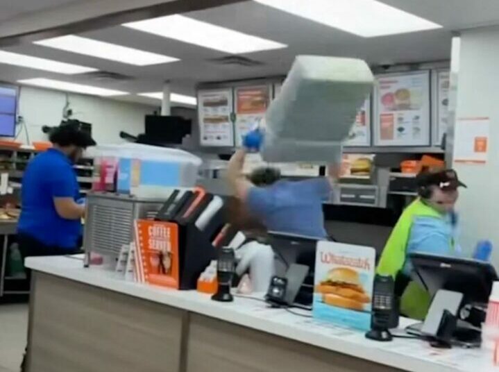 Burger Joint Staff Fends Off Attacker With Trash Can, Fry Basket 1 BUGER