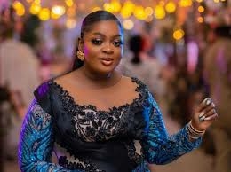 Actress Eniola Badmus Vows To Go After X-user Who Accused Her Of Pimping Girls To Politicians 1 Badmus