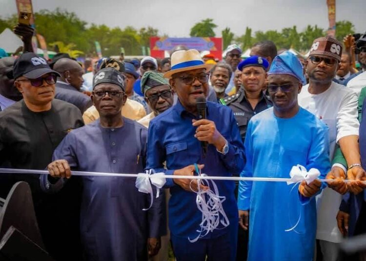 Wike Stood By Me When APC Abandoned Me — Oshiomhole 1 CUT IT