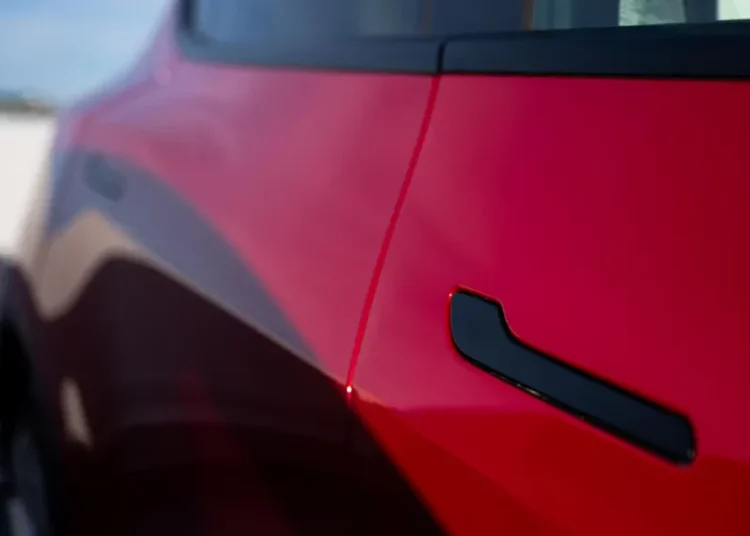 China To Ban Hidden Car Door Handles From 2027 Over Safety Risks 1 China Car