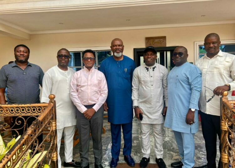 Group Names Ironbar, Chief Convener, Backs Governor Otu Agenda 1 L-R: Chairman of Obubra LGA, Hon. Agbor Appolo; Chairman of Akpabuyo LGA, Hon. Effiom Bassey, Papa Dorncklaimz Enamhe (convener think Cross River), Hon Chief (Dr) Emmanuel Ironbar Chief Convener and Chief of Staff to the Governor, Bar Akiba Ekpeyong Esq, Bar Gilbert Agbor, Engr.Dr Jerome Egbe KSM, when the think Cross River Think-thank and conveners visited the Chief of Staff to the Governor to confer on him the Chief Convener yesterday in Calabar.