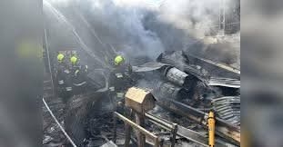 4 Die After Iranian Military Helicopter Crashes Into Market 1 IRAN 2