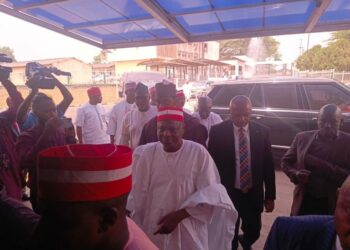 JUST-IN: Makinde, Kwankwaso In Closed-door Meeting In Oyo