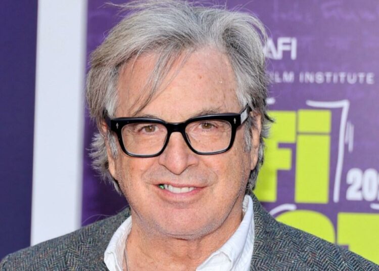 American Actor Robert Carradine, ‘Lizzie McGuire’ Star, Dies At 71 1 LARRIE